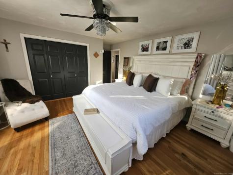 2 F Street Derby CT 06418