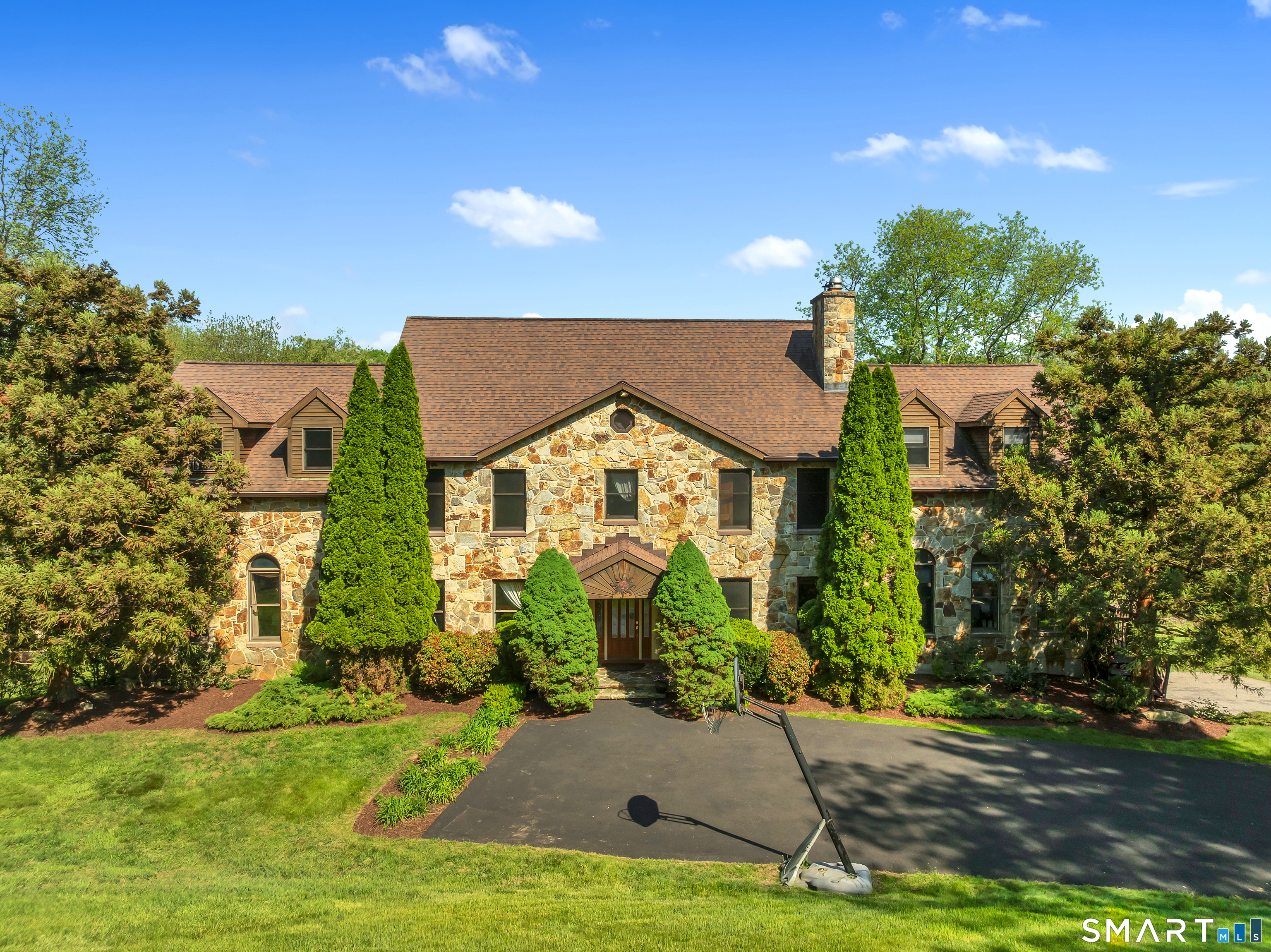 194 Quaker Farms Road Oxford CT 06478