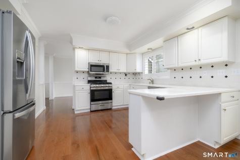 5 Lacey Lane Norwalk CT 06854
