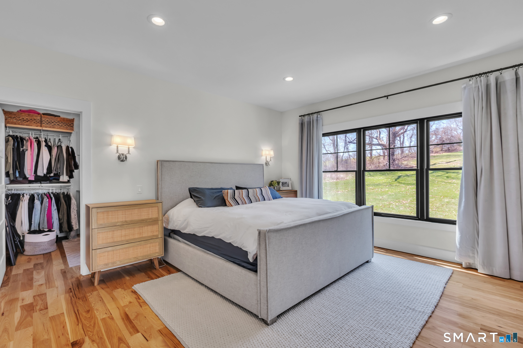 201 Mountain Street Ellington CT 06029