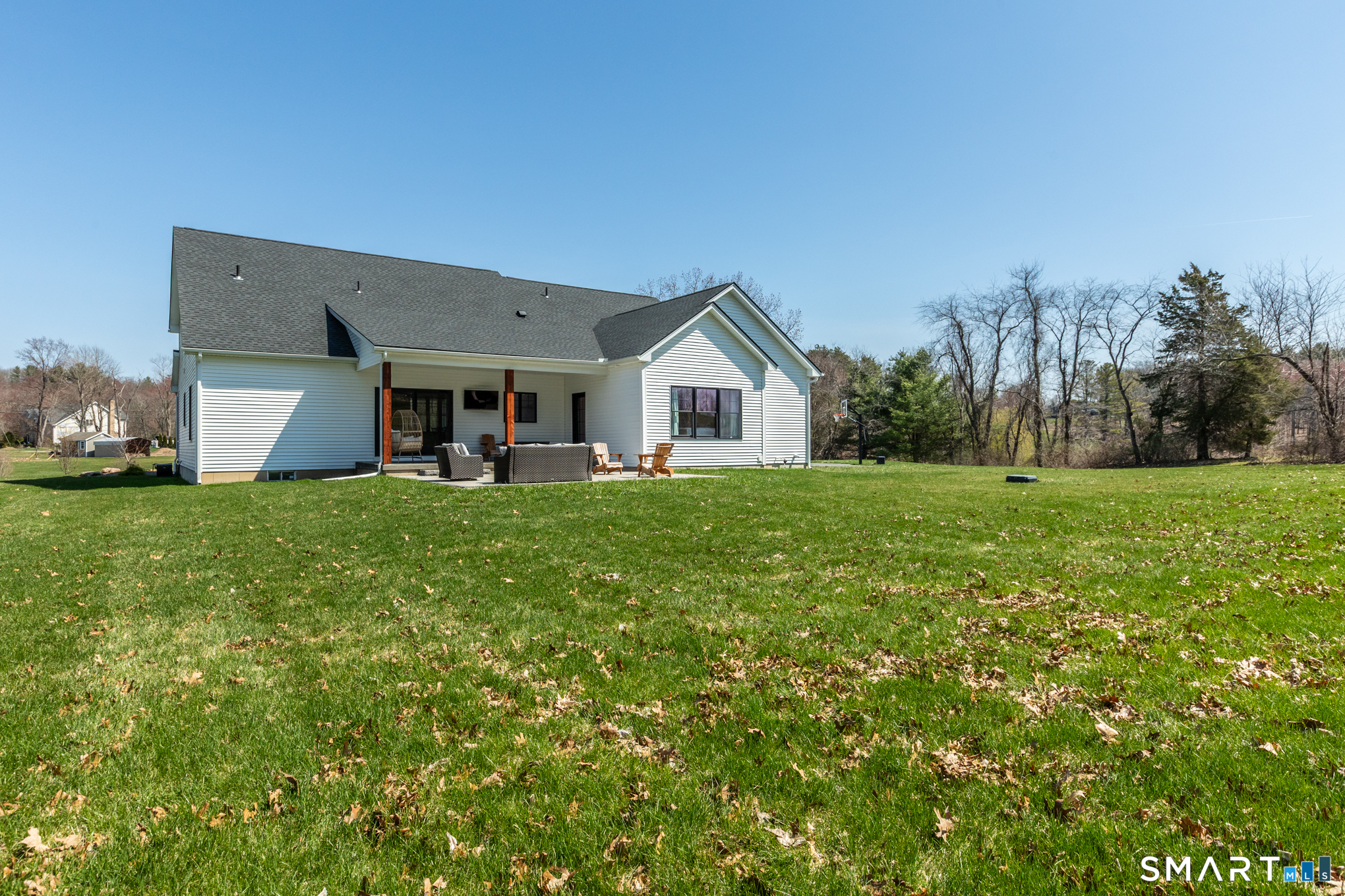 201 Mountain Street Ellington CT 06029