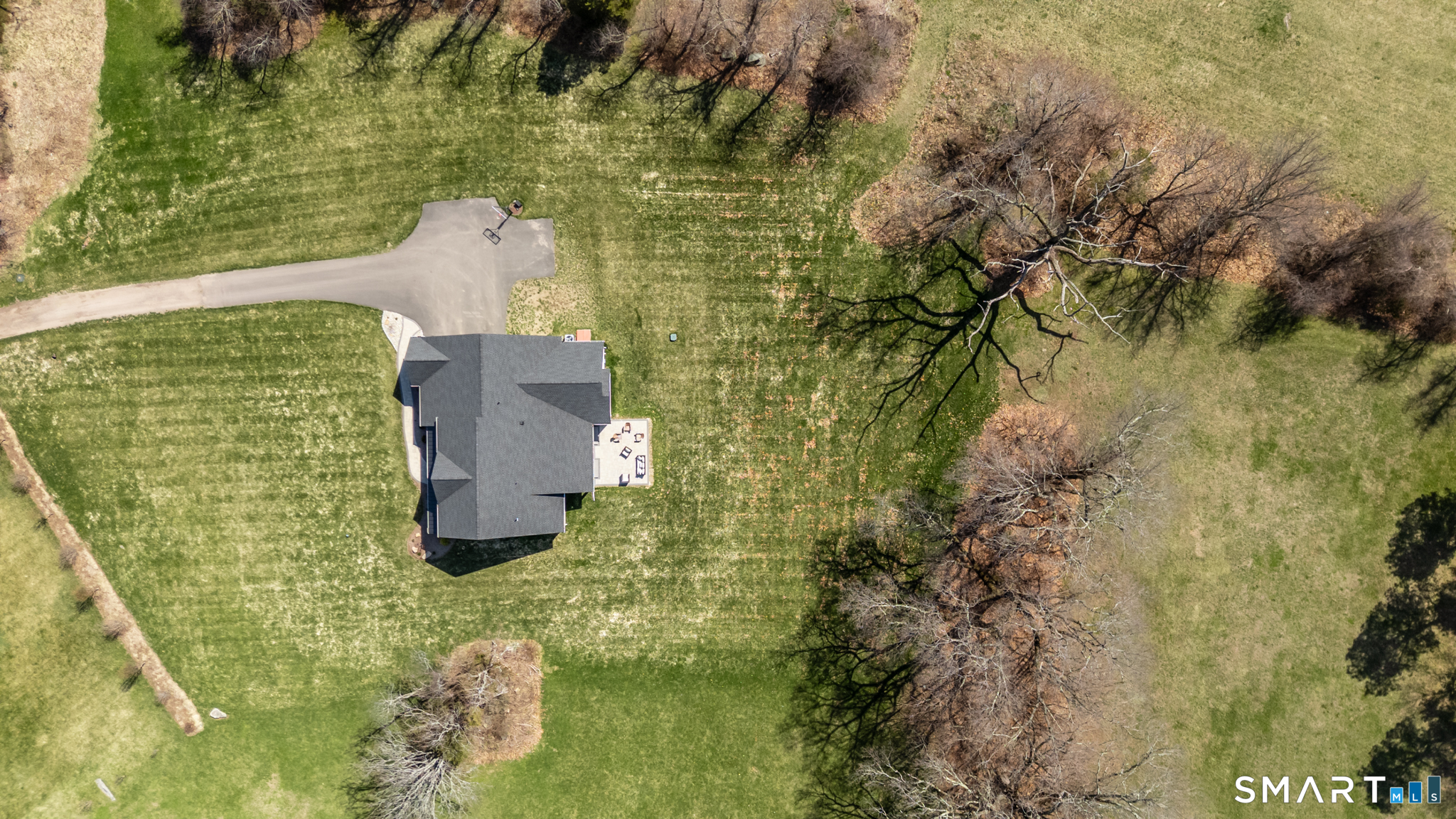 201 Mountain Street Ellington CT 06029