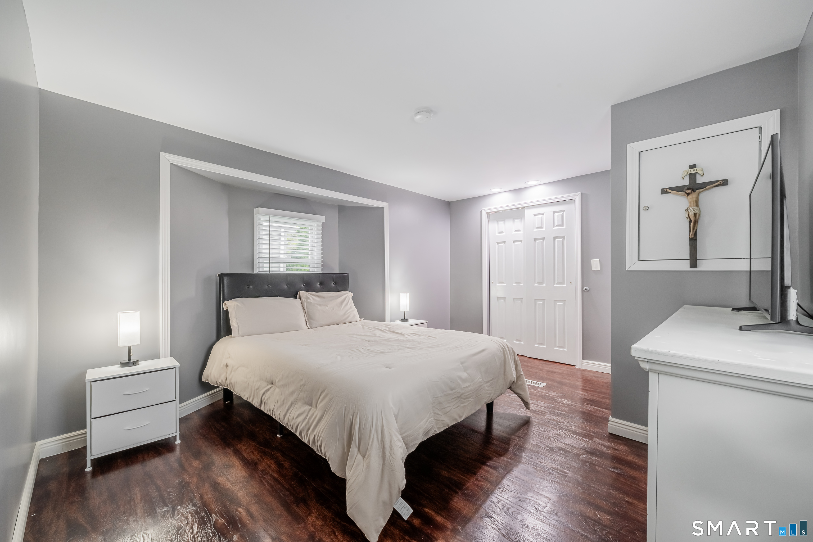 230 Main Street Wallingford CT 06492