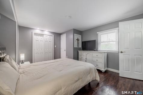 230 Main Street Wallingford CT 06492