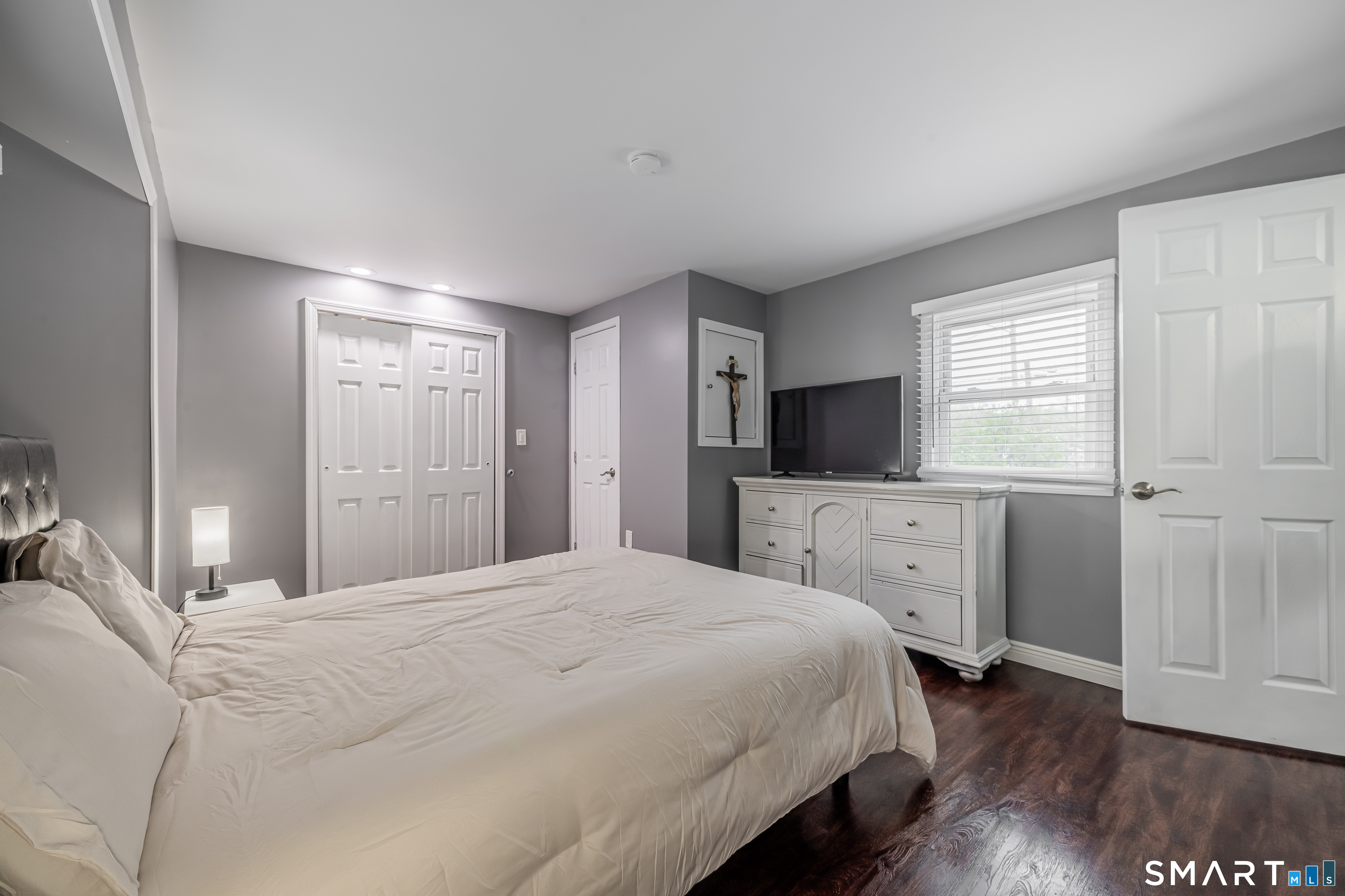 230 Main Street Wallingford CT 06492