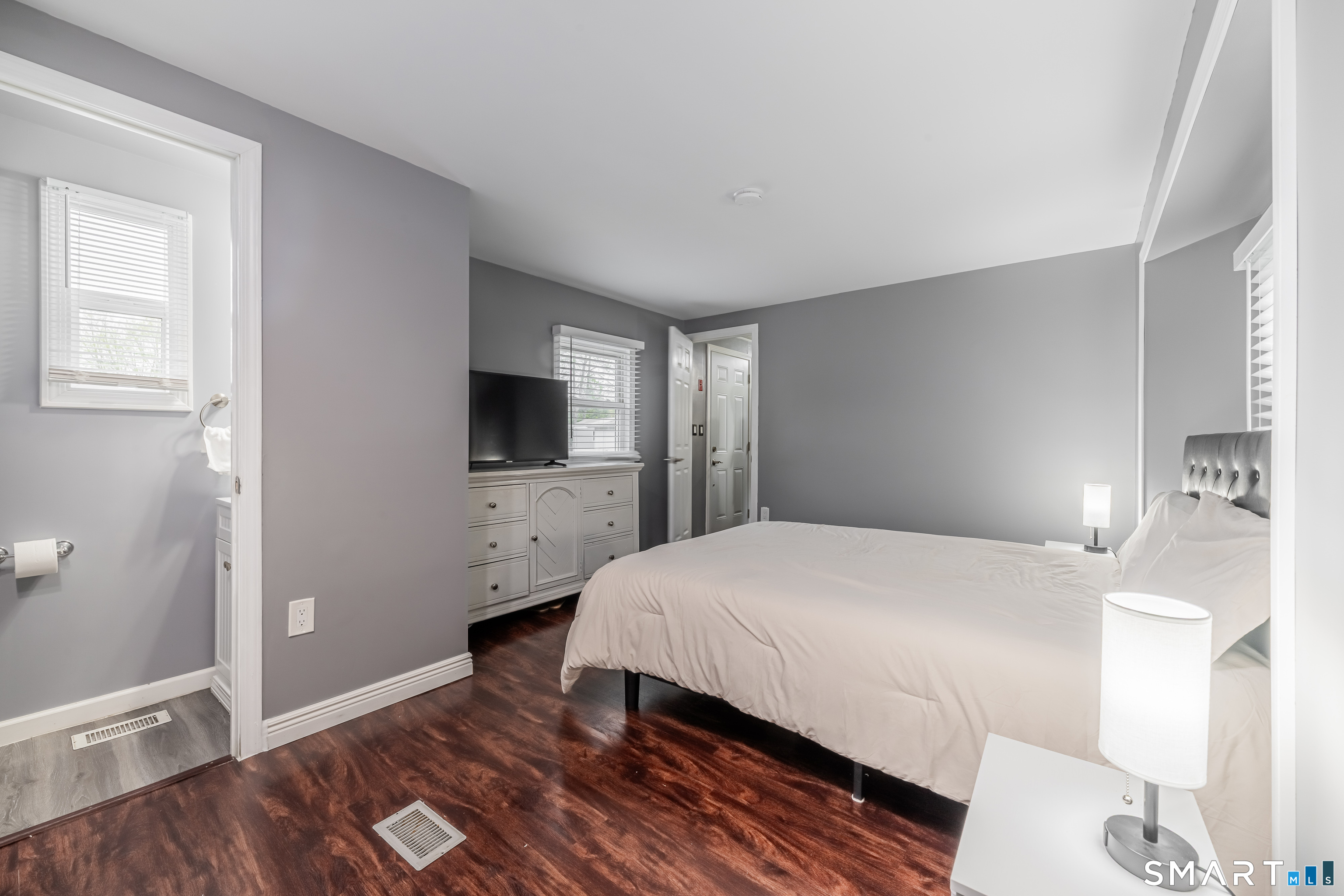 230 Main Street Wallingford CT 06492