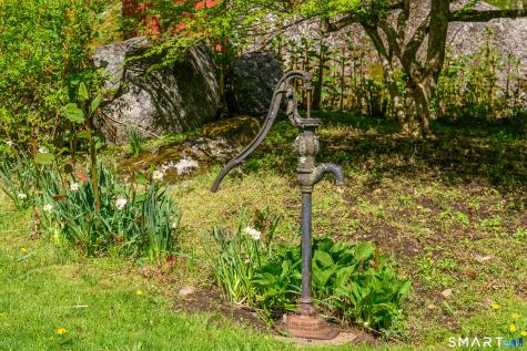 6 High Rock Road Newtown CT 06482