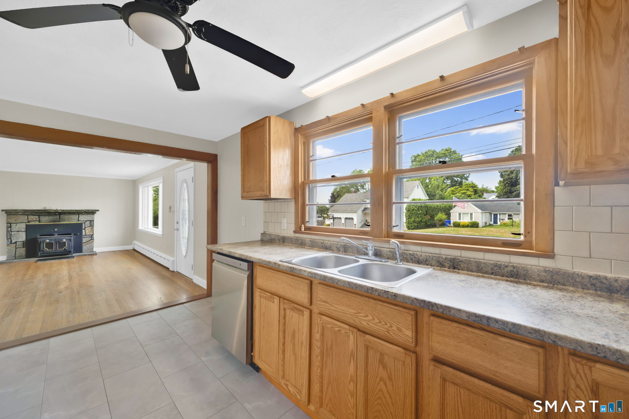21 Spier Avenue Enfield CT 06082