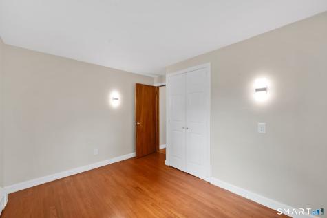 21 Spier Avenue Enfield CT 06082