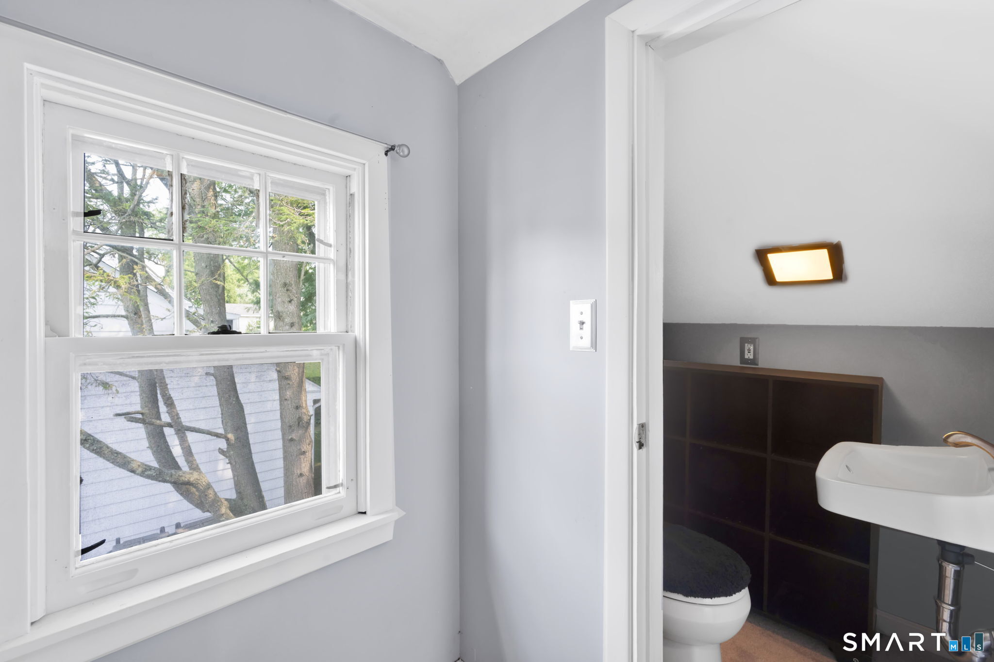 21 Spier Avenue Enfield CT 06082