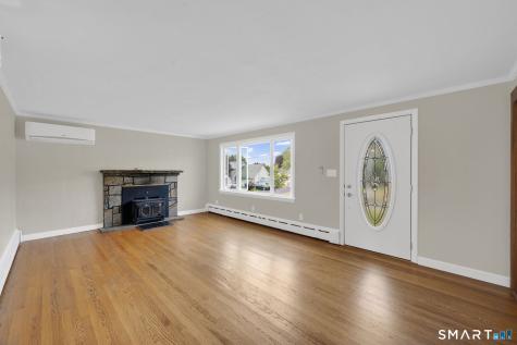 21 Spier Avenue Enfield CT 06082