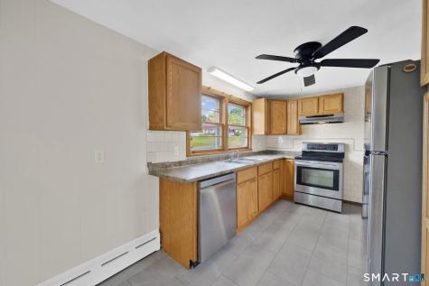 21 Spier Avenue Enfield CT 06082