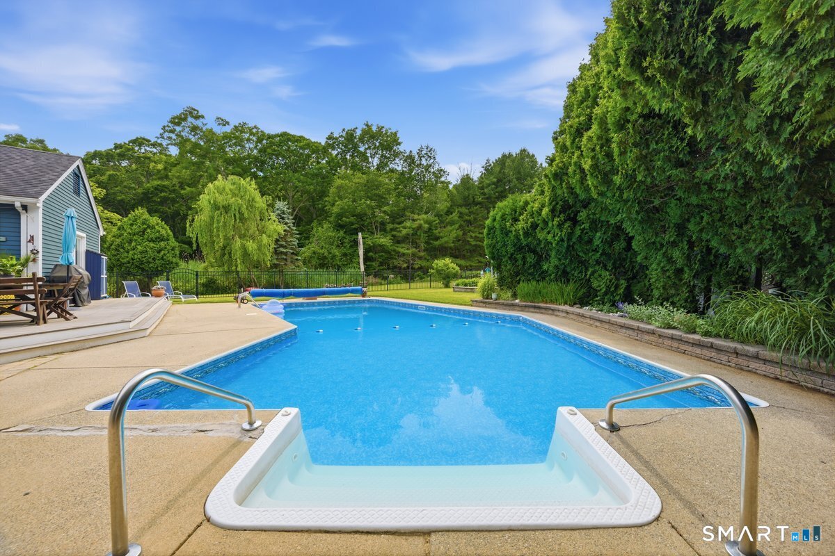 7 Goundry Drive Waterford CT 06385