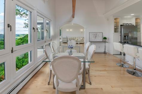 10 Hillcrest Court Ridgefield CT 06877
