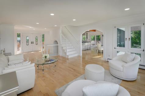 10 Hillcrest Court Ridgefield CT 06877