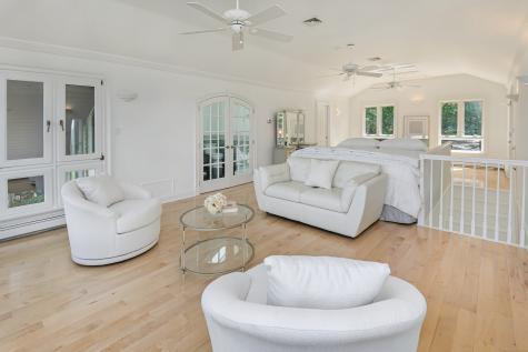 10 Hillcrest Court Ridgefield CT 06877