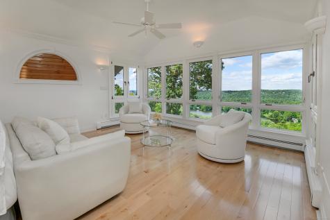 10 Hillcrest Court Ridgefield CT 06877
