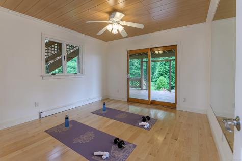 10 Hillcrest Court Ridgefield CT 06877