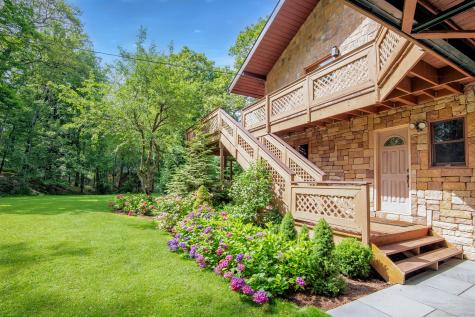 10 Hillcrest Court Ridgefield CT 06877