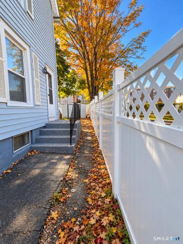 9 Burr Avenue Middletown CT 06457