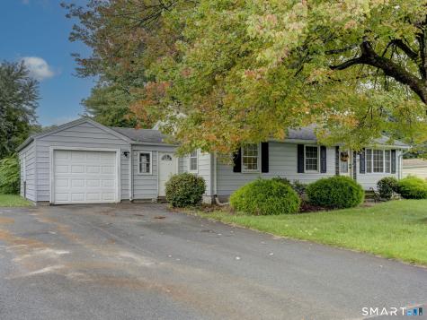 10 Meadowlark Road Enfield CT 06082