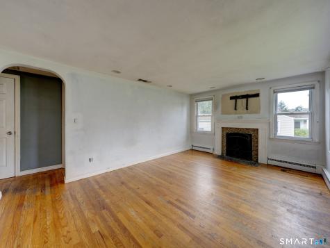 10 Meadowlark Road Enfield CT 06082