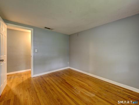 10 Meadowlark Road Enfield CT 06082