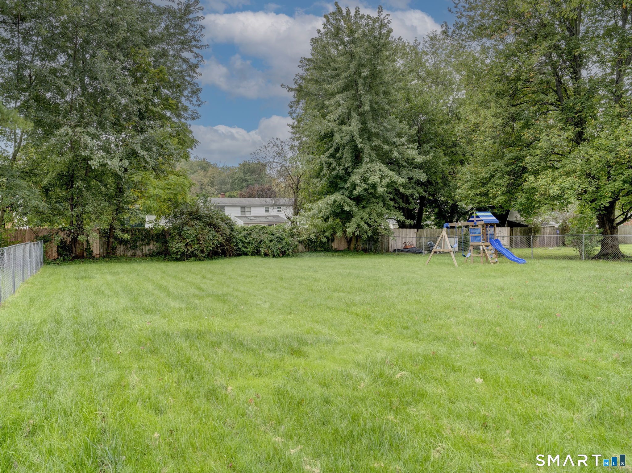 10 Meadowlark Road Enfield CT 06082