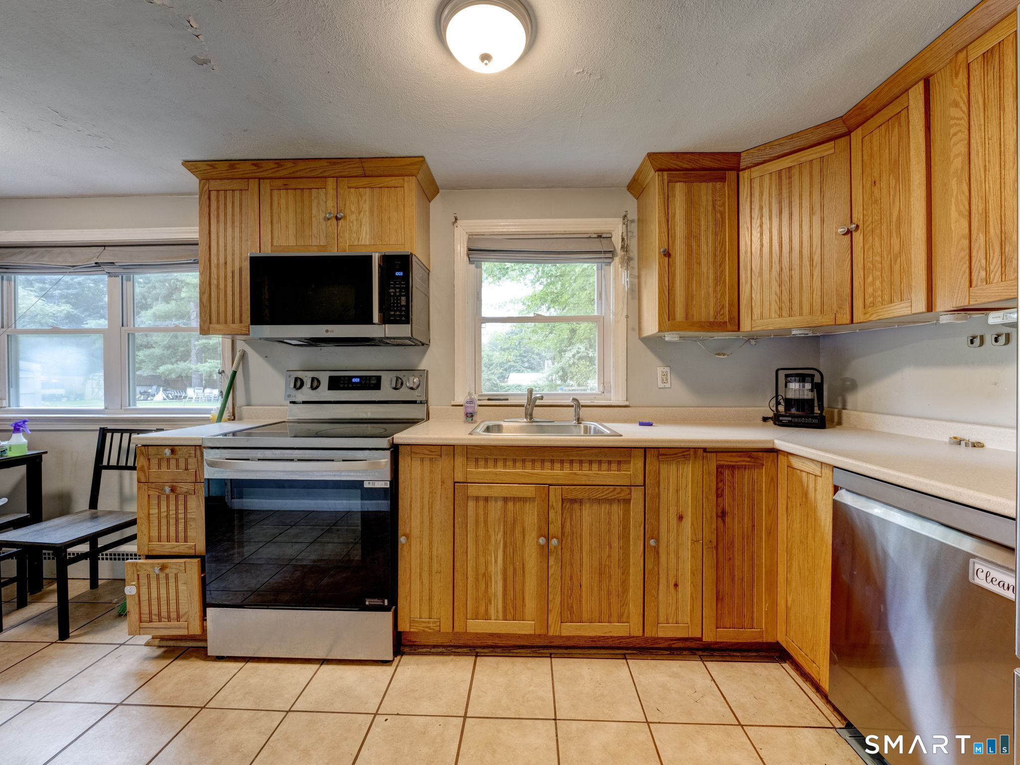 10 Meadowlark Road Enfield CT 06082