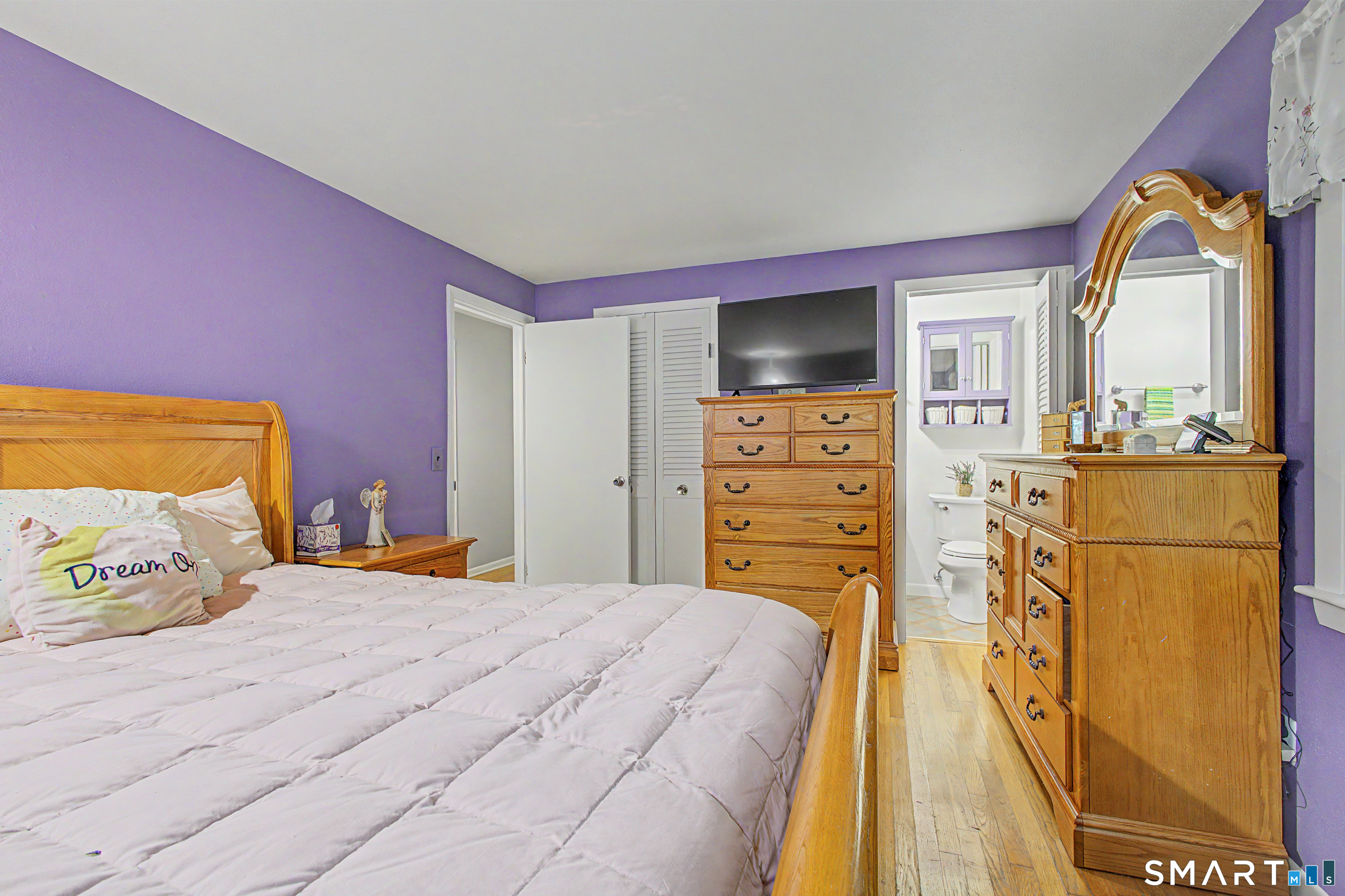 33 Bonnette Avenue Thompson CT 06277