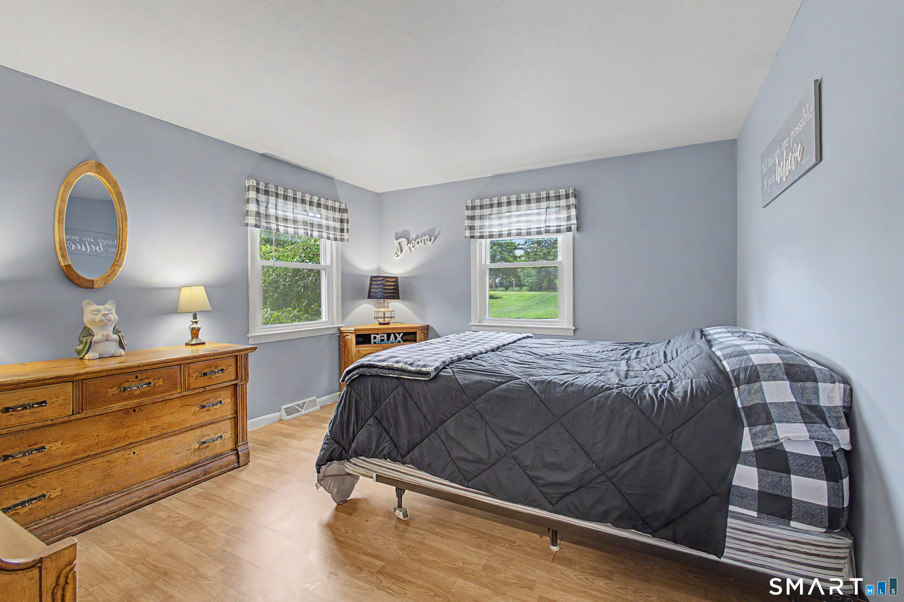 33 Bonnette Avenue Thompson CT 06277