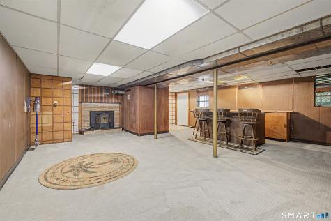 33 Bonnette Avenue Thompson CT 06277