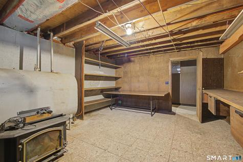 33 Bonnette Avenue Thompson CT 06277