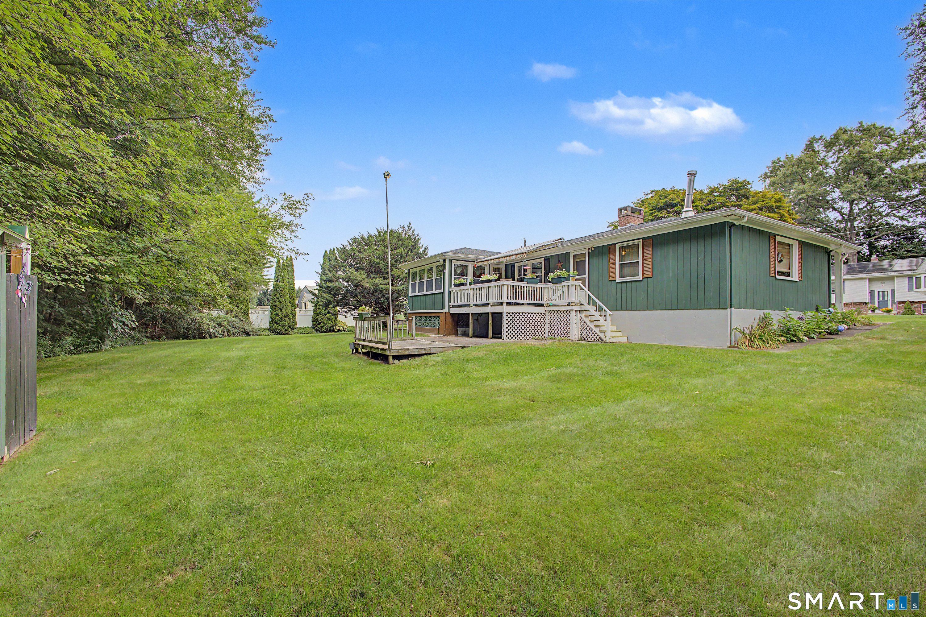 33 Bonnette Avenue Thompson CT 06277