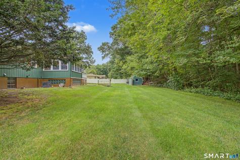 33 Bonnette Avenue Thompson CT 06277