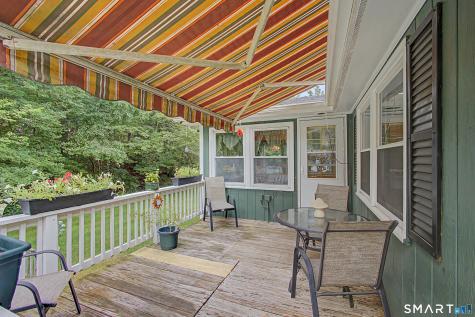 33 Bonnette Avenue Thompson CT 06277