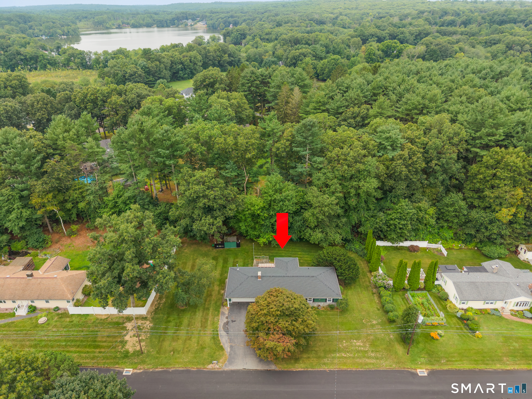 33 Bonnette Avenue Thompson CT 06277