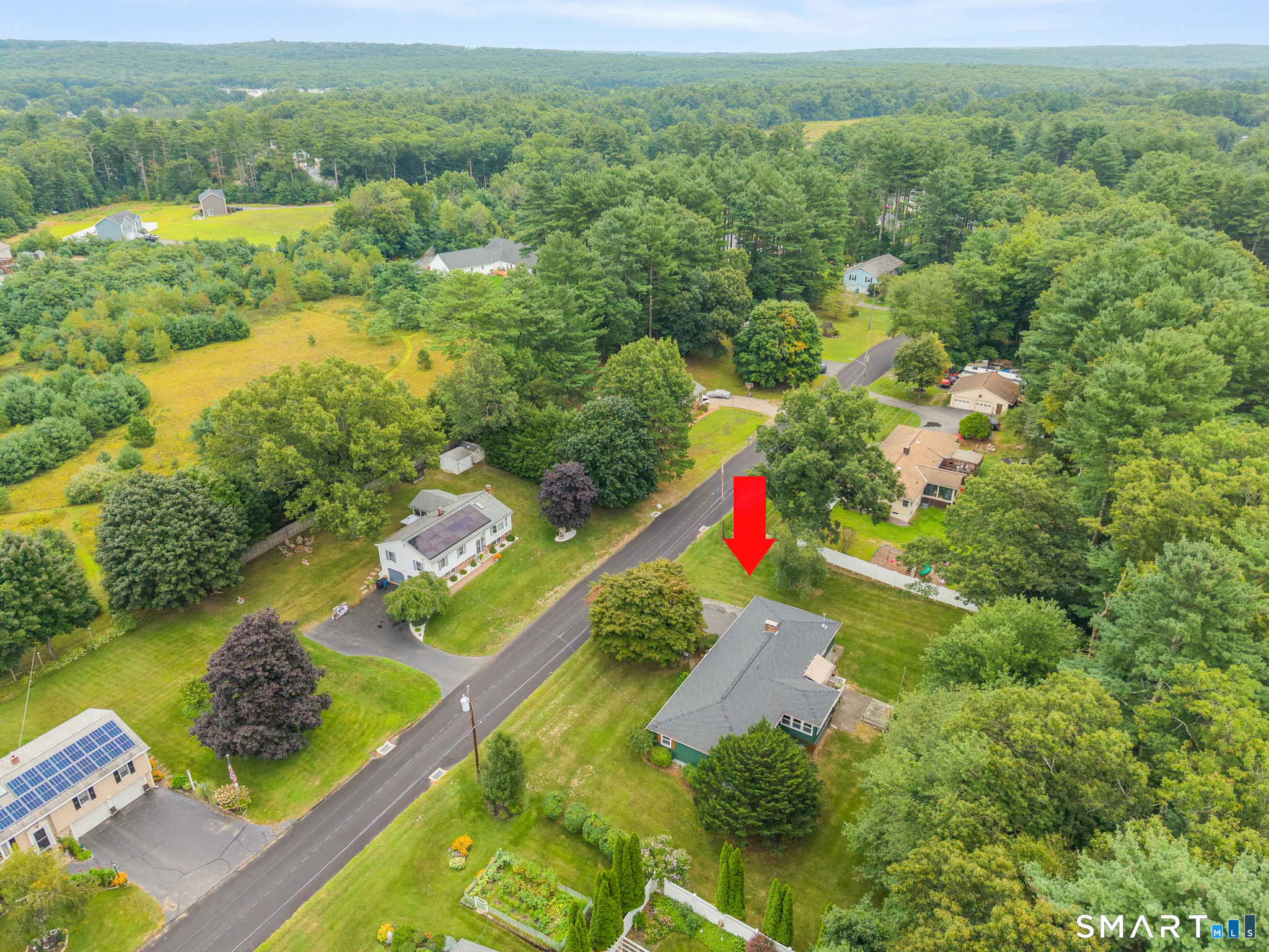 33 Bonnette Avenue Thompson CT 06277