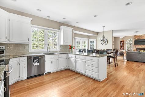 111 Stones Throw Trumbull CT 06611