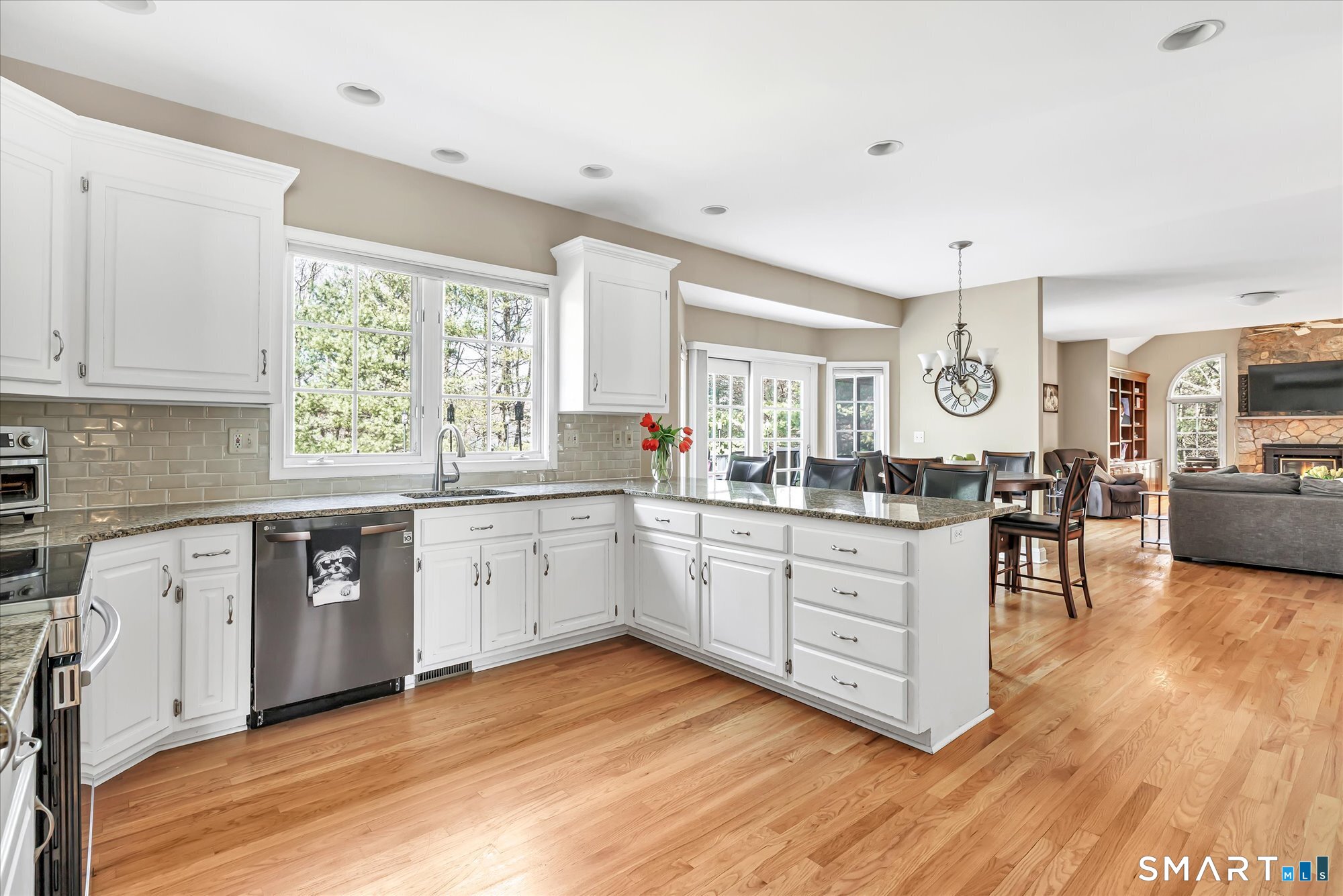 111 Stones Throw Trumbull CT 06611