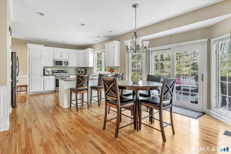 111 Stones Throw Trumbull CT 06611