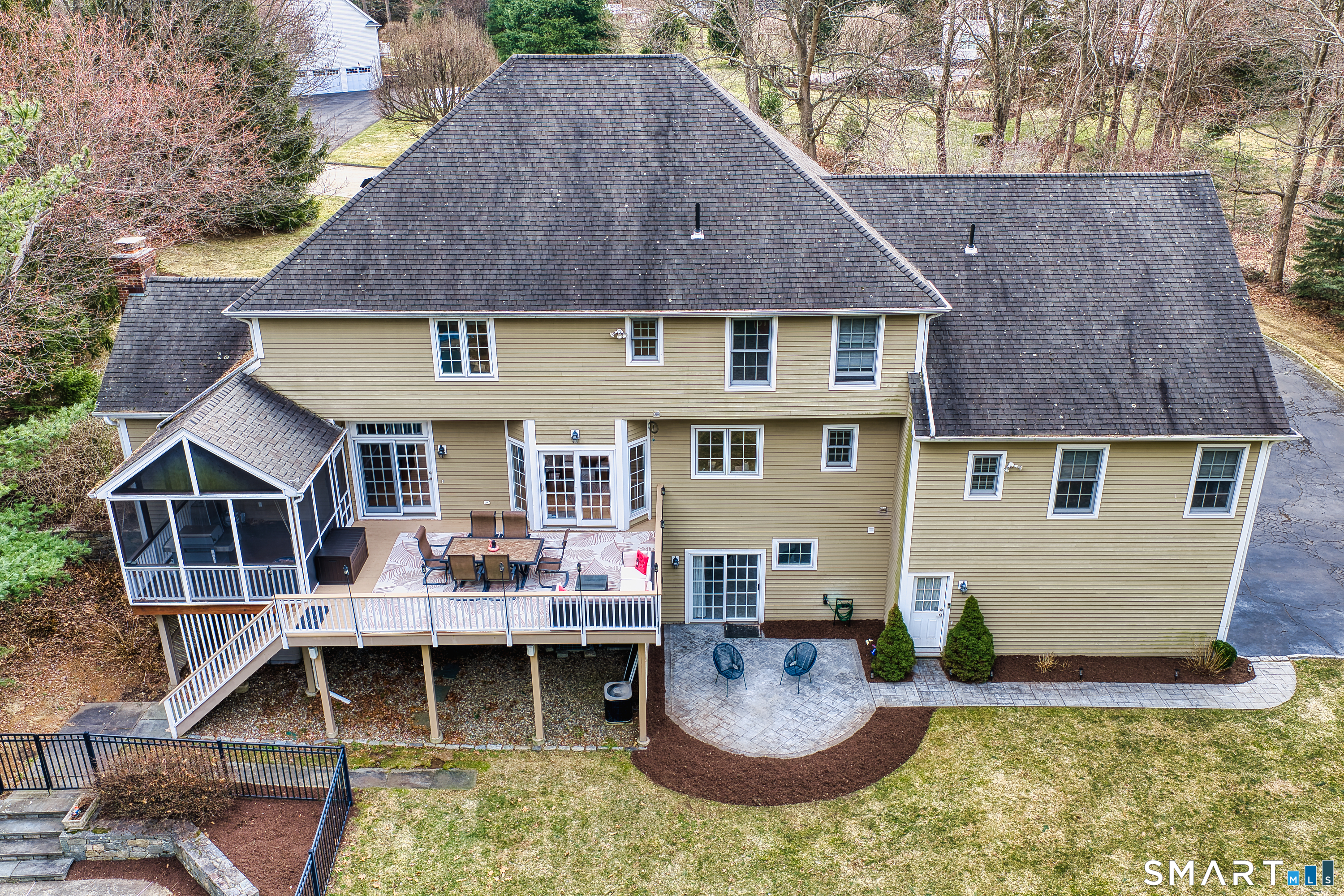 111 Stones Throw Trumbull CT 06611