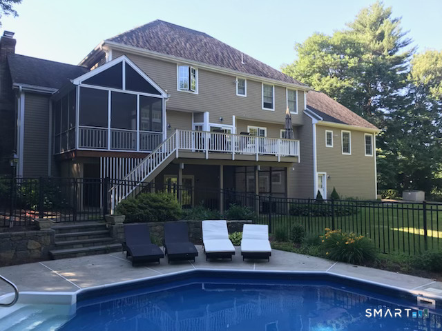 111 Stones Throw Trumbull CT 06611