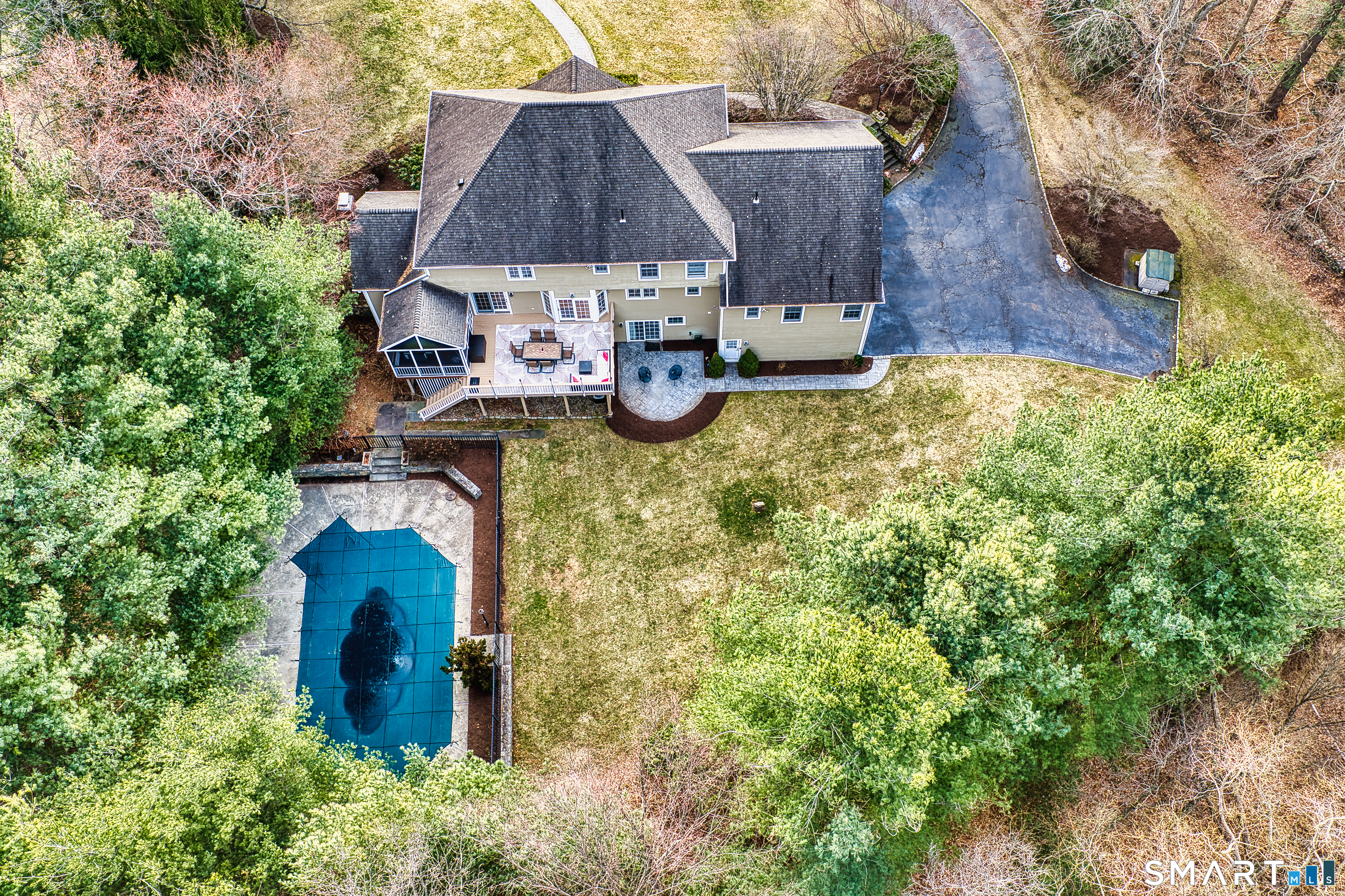 111 Stones Throw Trumbull CT 06611