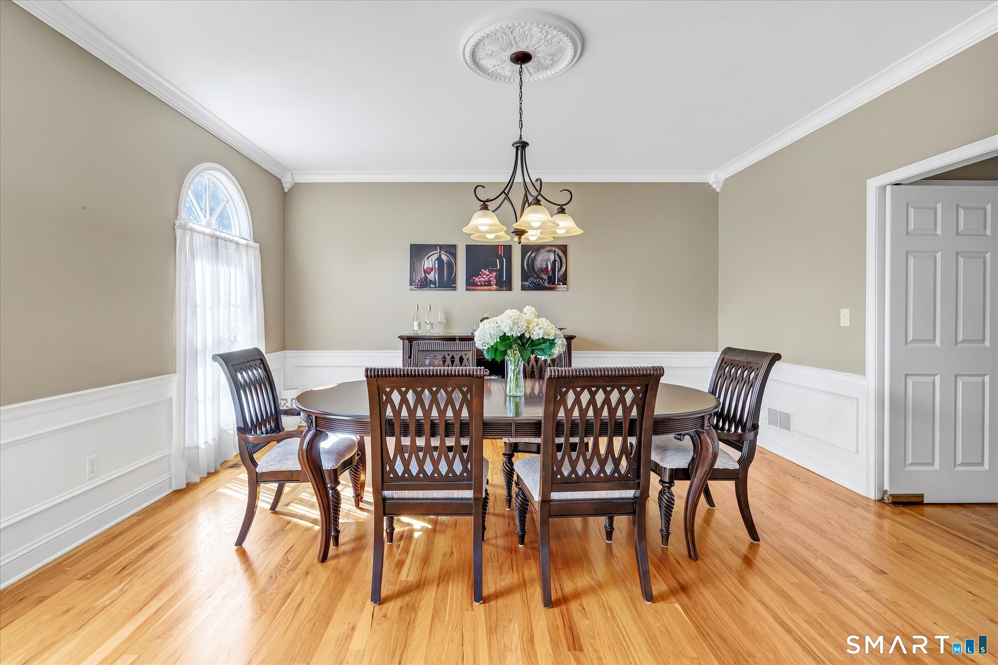 111 Stones Throw Trumbull CT 06611