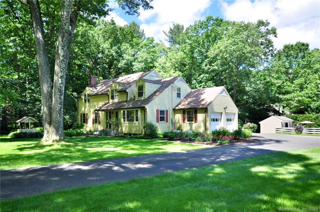68 Holcomb Street Simsbury CT 06070