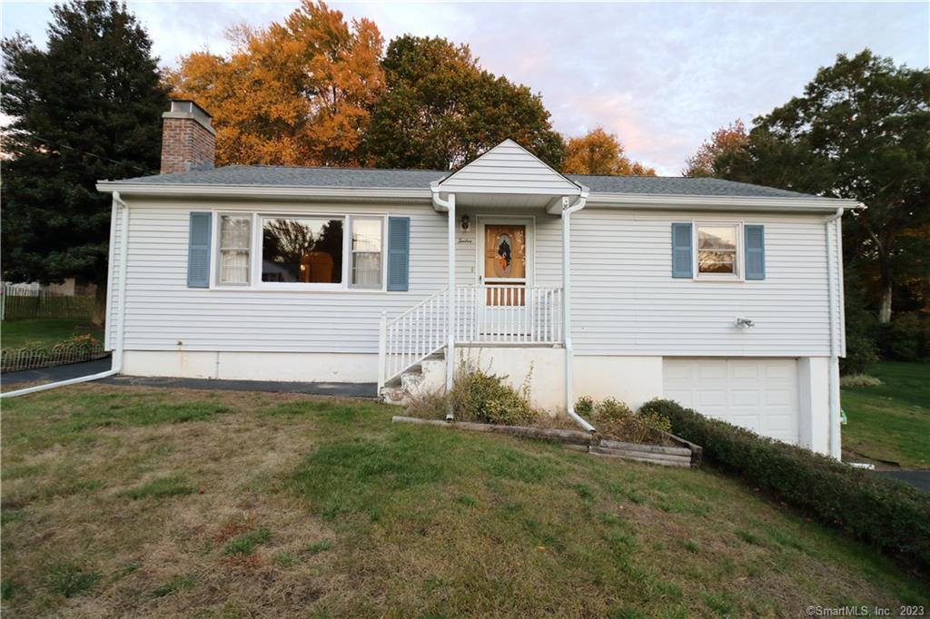 12 Saunders Lane Prospect CT 06712
