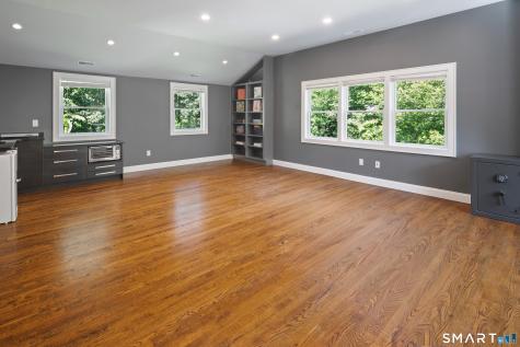 327 Jelliff Mill Road New Canaan CT 06840