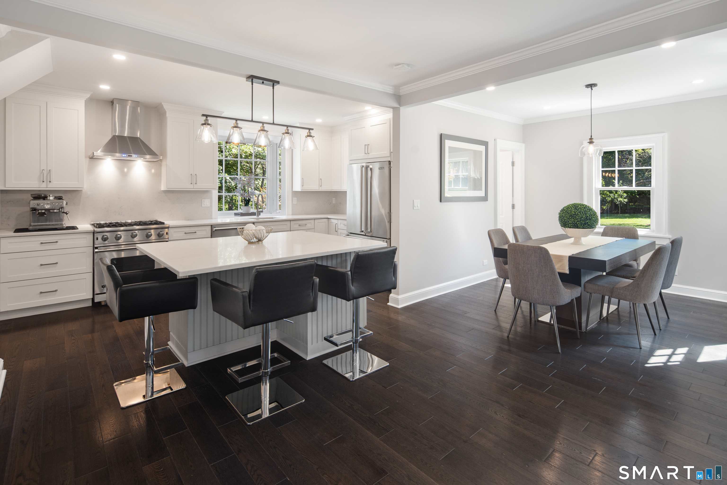 327 Jelliff Mill Road New Canaan CT 06840