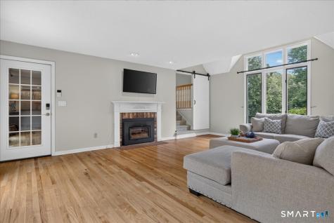 44 Coventry Way Guilford CT 06437